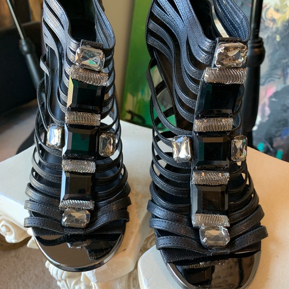 Tory Burch Shoes - TORY BURCH-NWOT-Jeweled heels-Size-7